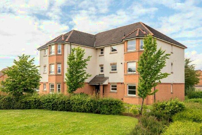 2 Bedroom Flat To Rent In Fieldfare View, Dunfermline, KY11