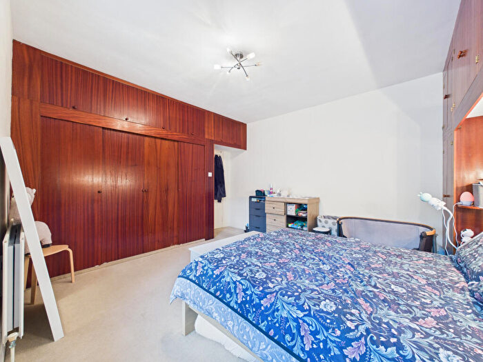 1 Bedroom Flat To Rent In Farnaby Road, Bromley, Kent, BR1