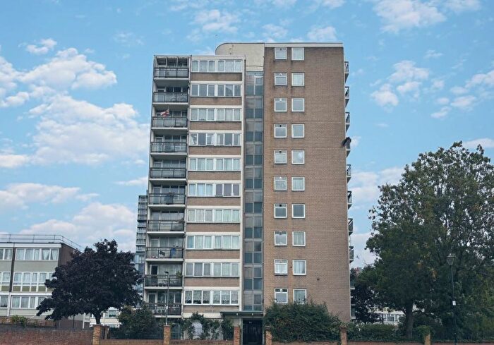 2 Bedroom Flat For Sale In Flat Maidstone House, Carmen Street, Poplar, London, E14