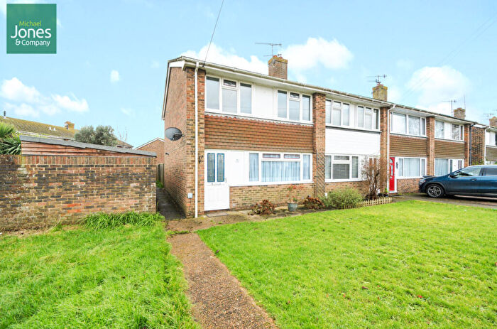 3 Bedroom End Of Terrace House To Rent In Shadwells Road, Lancing, West Sussex, BN15