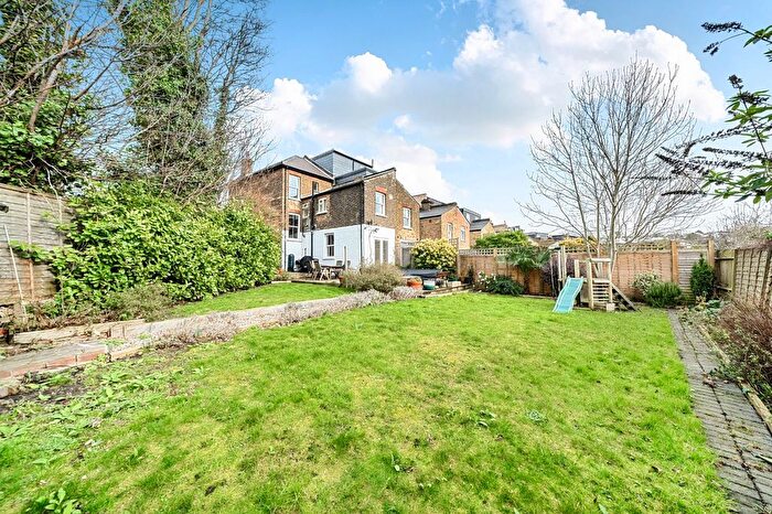 3 Bedroom Terraced House For Sale In Wellfield Road, Streatham, London, SW16