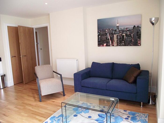 1 Bedroom Apartment To Rent In Cobalt Point, Millharbour, London, E14