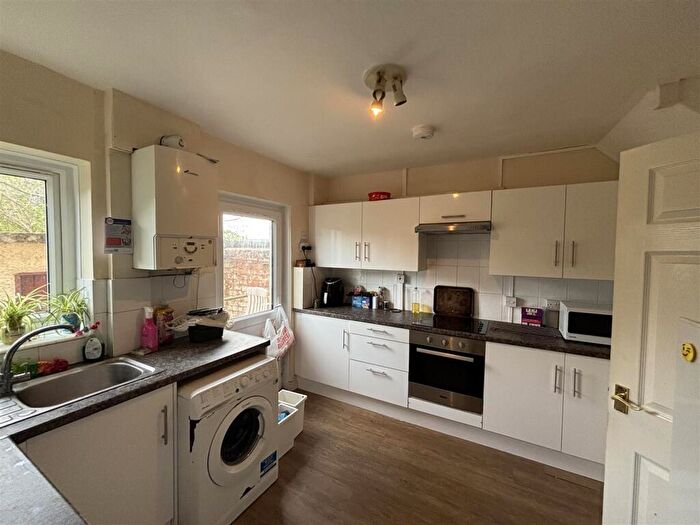 4 Bedroom Terraced House To Rent In Station Road, Bristol, BS34
