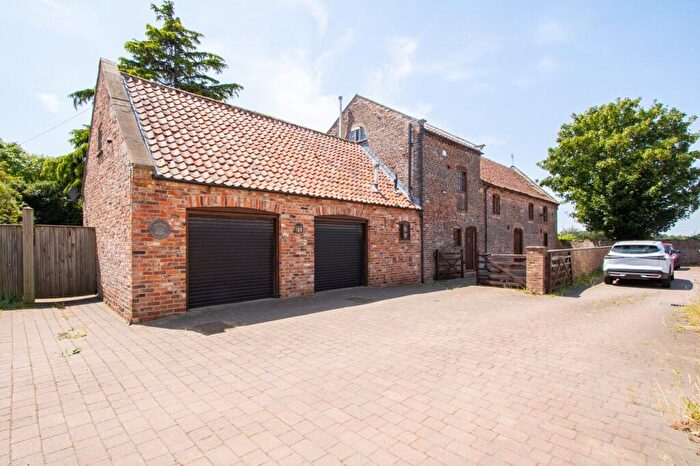 4 Bedroom Detached House For Sale In Bawtry Road, Hatfield Woodhouse, Doncaster, DN7