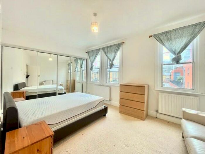 3 Bedroom House To Rent In Wise Road Stratford, E15