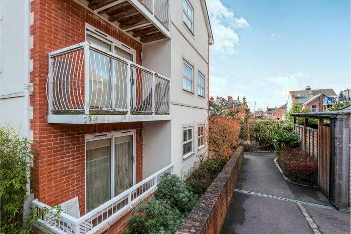 1 Bedroom Apartment To Rent In York Road, Guildford, GU1