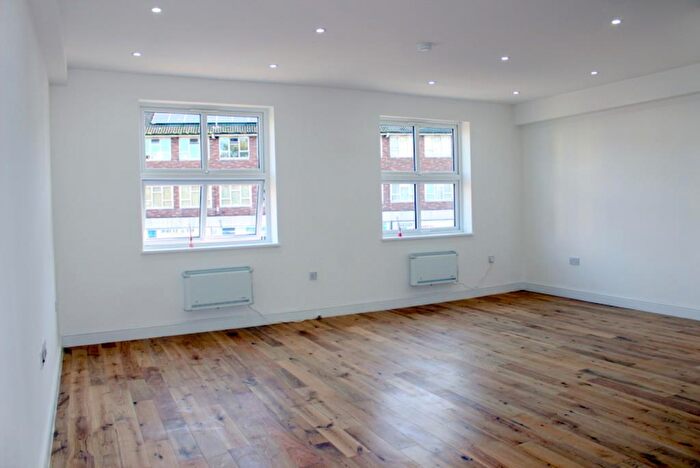 Apartment To Rent In Sharan House, The Broadway, Harrow, Middlesex, HA2