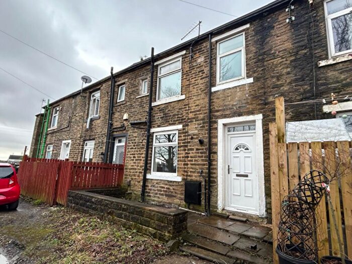 2 Bedroom Terraced House For Sale In Sutcliffe Place, Wibsey, Bradford, BD6