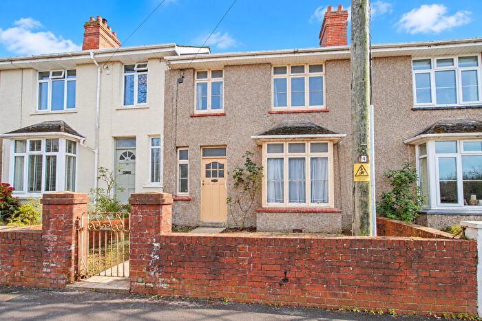 3 Bedroom Terraced House For Sale In Elmhurst Lane, Street, BA16