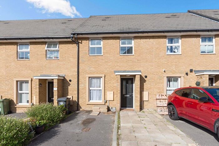 4 Bedroom Terraced House For Sale In Perrin Road, Dartford, DA1