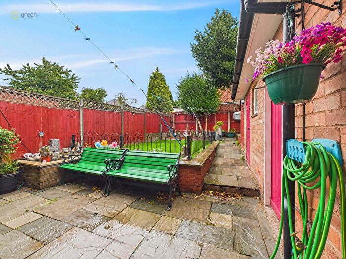 3 Bedroom End Terrace House For Sale In Chadwick Road, Sutton Coldfield, B75