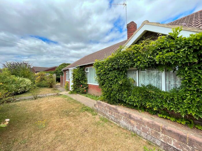 4 Bedroom Bungalow To Rent In Green Road, Stubbington, PO14