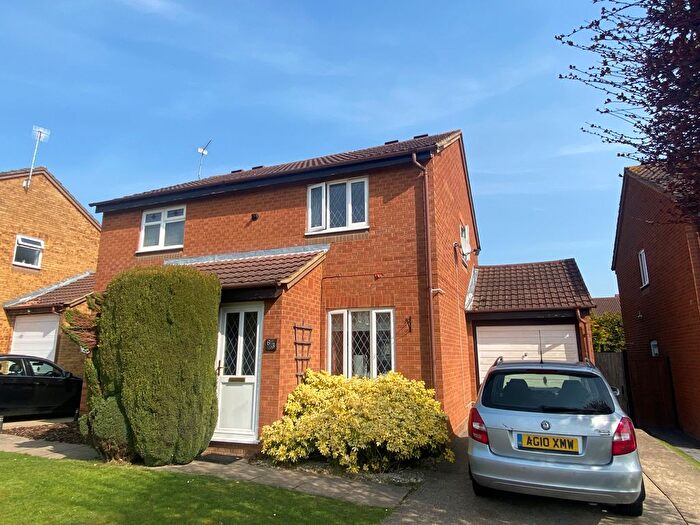 2 Bedroom Property To Rent In Montfitchet Walk, Stevenage, SG2
