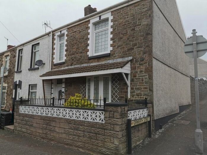 3 Bedroom End Of Terrace House To Rent In Courtney Street, Manselton, Swansea, SA5
