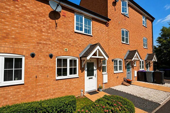 2 Bedroom Terraced House For Sale In Wingfield Court, Grantham, NG31