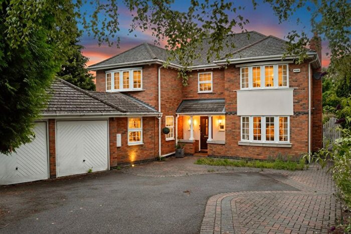 5 Bedroom Detached House For Sale In Meadowcourt Road, Oadby, Leicester, LE2