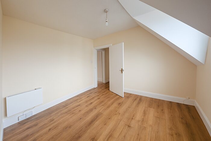 1 Bedroom Flat To Rent In Morgan Avenue, Torquay, TQ2