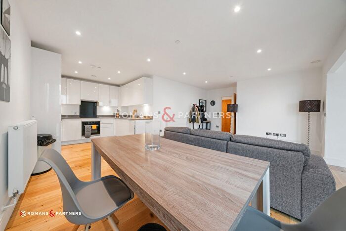 2 Bedroom Flat For Sale In Sky View Tower, Stratford, E15