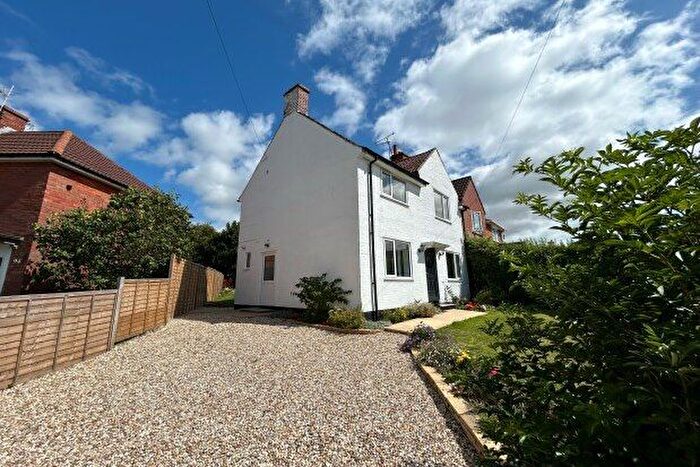 4 Bedroom Property To Rent In Hillcrest Road, Yeovil, BA21