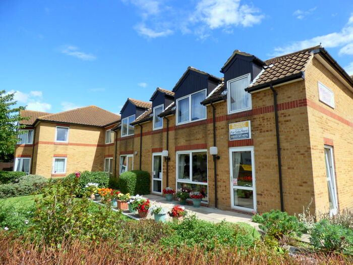 1 Bedroom Apartment To Rent In Homeholly House, Wickford, SS11