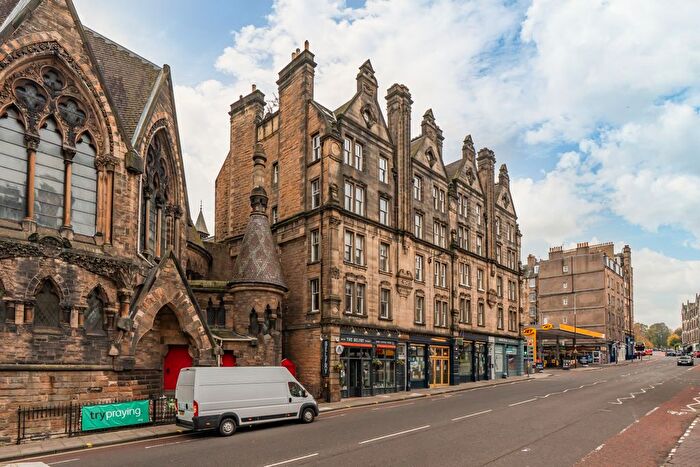 5 Bedroom Flat For Sale In Barclay Place, Edinburgh, EH10
