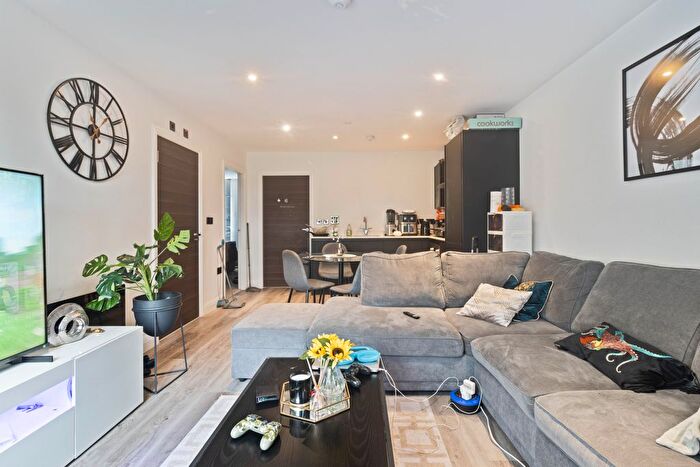 2 Bedroom Flat To Rent In Swan Courtyard, Charles Edward Road, Birmingham, Bu, United Kingdom, B26