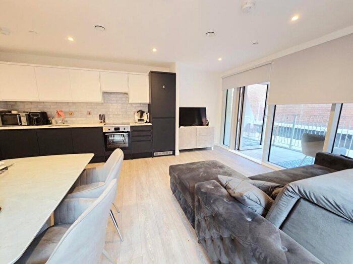 1 Bedroom Flat To Rent In A High Mead, HA1