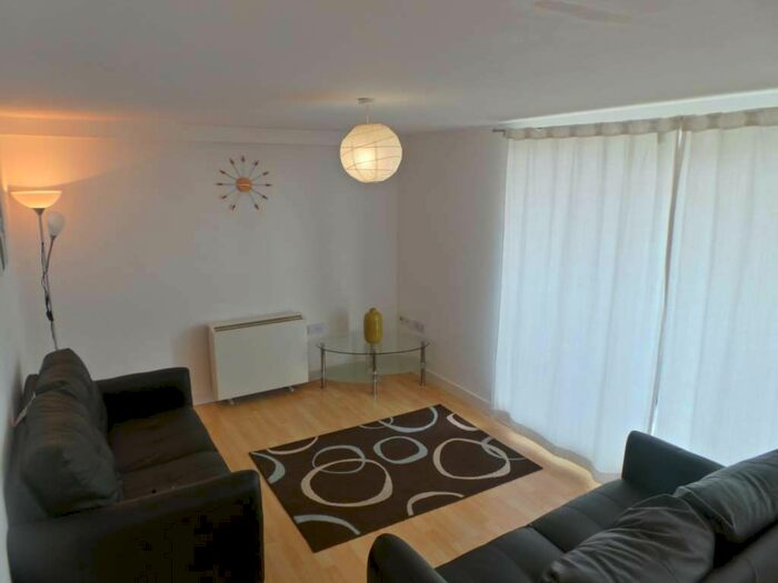 1 Bedroom Flat To Rent In Lakeside Rise, Blackley, M9