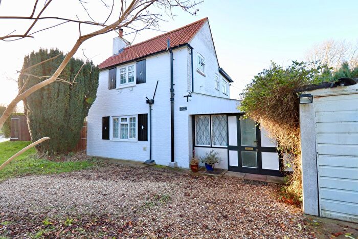 3 Bedroom Detached House For Sale In Authorpe Lane, Burwell, LN11