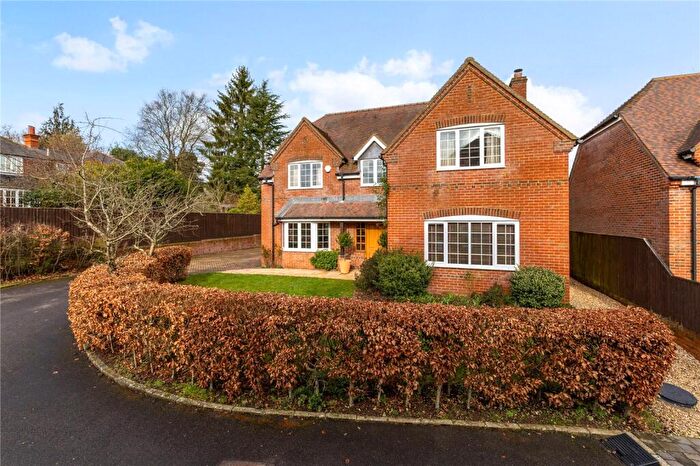 4 Bedroom Detached House For Sale In Wash Water, Newbury, United Kingdom, RG20