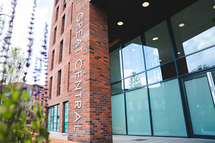 2 Bedroom Apartment To Rent In Great Central, Sheffield, Yorkshire, S3