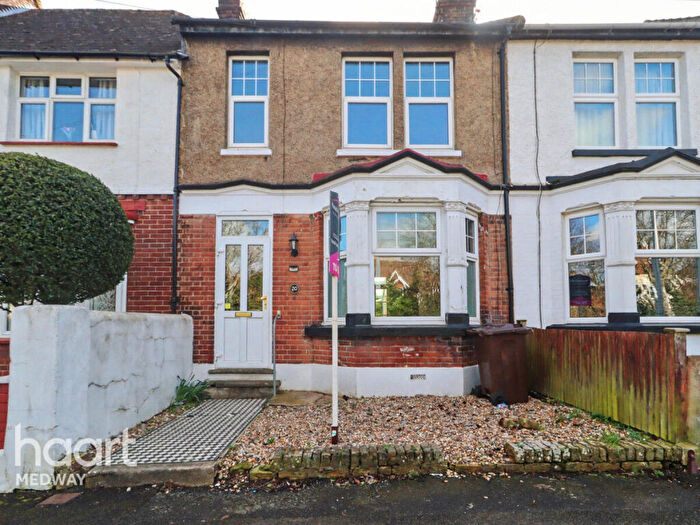 3 Bedroom Terraced House To Rent In Second Avenue, Gillingham, ME7