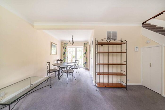 3 Bedroom House To Rent In Bittacy Hill, Mill Hill East, London, NW7