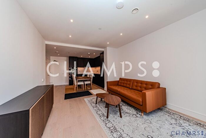 2 Bedroom Flat To Rent In Heygate Street, London, SE17