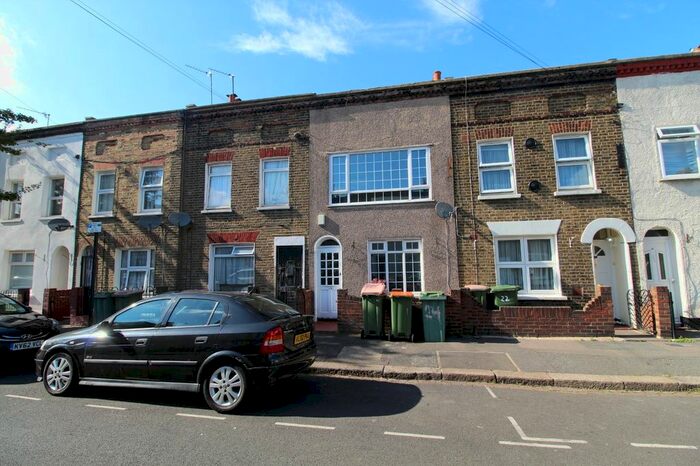 2 Bedroom Terraced House To Rent In Garfield Road, London, E13