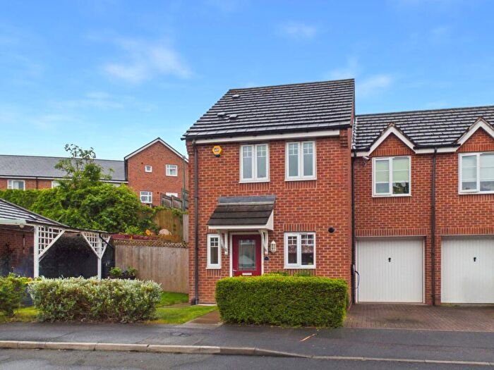 2 Bedroom Terraced House For Sale In Bakewell Drive, Nottingham, NG5