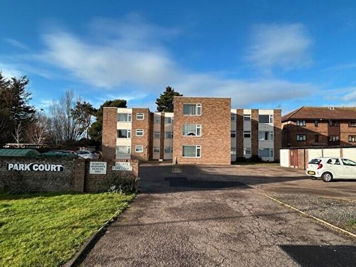 1 Bedroom Flat For Sale In Langer Road, Felixstowe, IP11