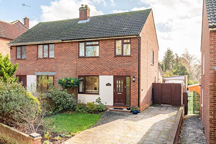 3 Bedroom Semi-Detached House For Sale In Hampden Hill, Ware, SG12