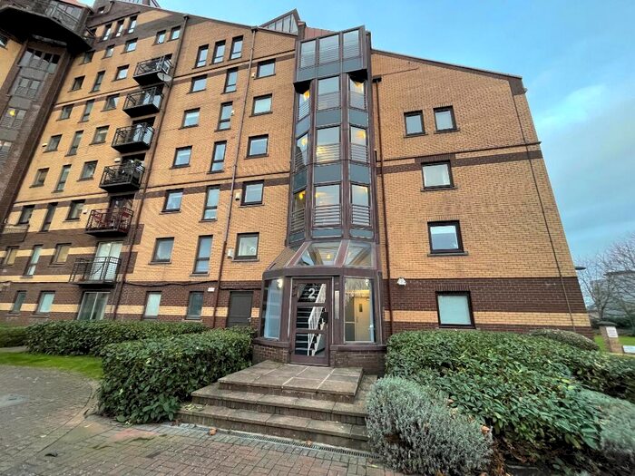 3 Bedroom Penthouse To Rent In Mavisbank Gardens, Govan, Glasgow, G51
