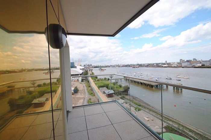 2 Bedroom Flat To Rent In City Peninsula, Barge Walk, London, SE10