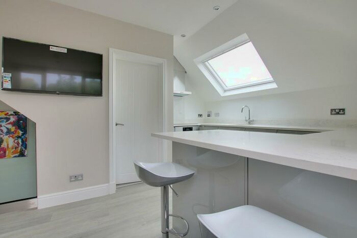 1 Bedroom Flat To Rent In Farnaby Road, Bromley, BR1