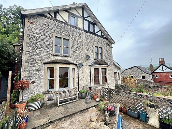 4 Bedroom Semi-Detached House For Sale In The Folly, Saltford, Bristol, BS31