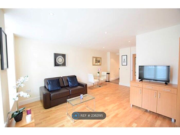 Studio To Rent In Old South Lambeth Road, London, SW8