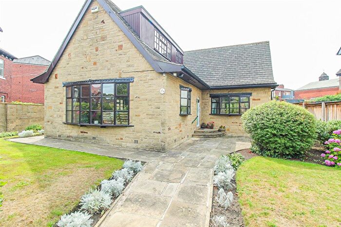 3 Bedroom Detached Bungalow For Sale In Belgravia Road, St Johns, Wakefield, WF1