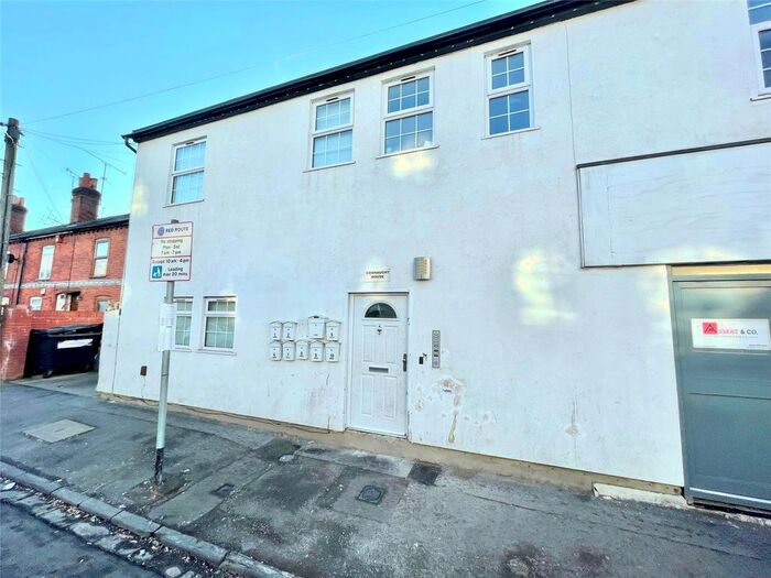 Studio To Rent In Connaught House, Connaught Road, Reading, Berkshire, RG30