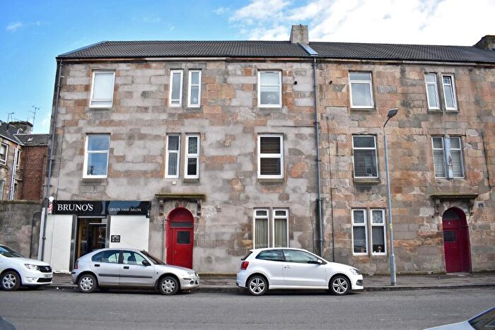 2 Bedroom Flat To Rent In Victoria Street, Dumbarton, West Dunbartonshire, G82