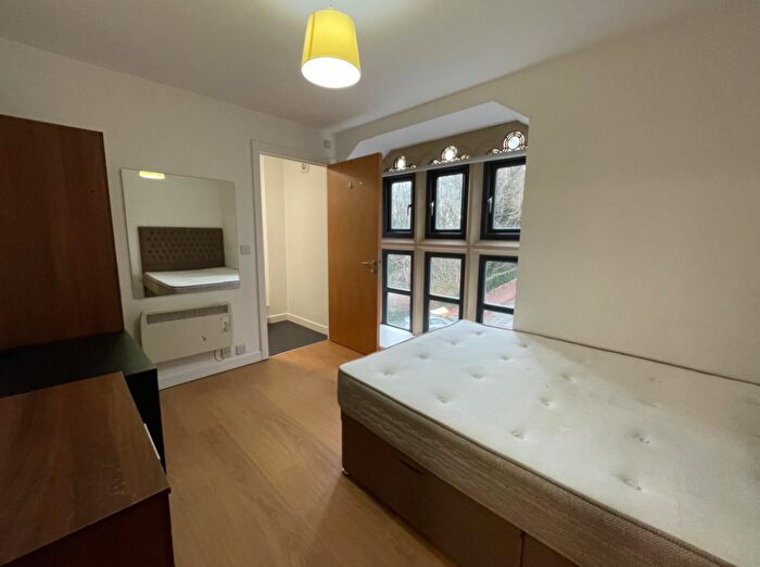1 Bedroom Flat To Rent In Oxford Street, Sheffield, S6