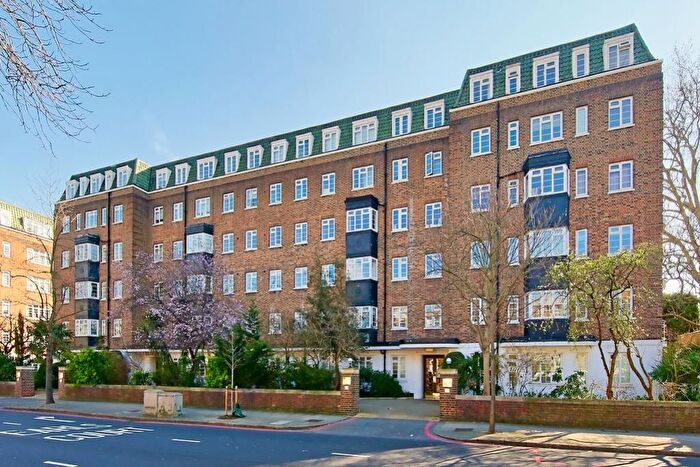 3 Bedroom Flat To Rent In Marlborough Court, Pembroke Road, London, W8