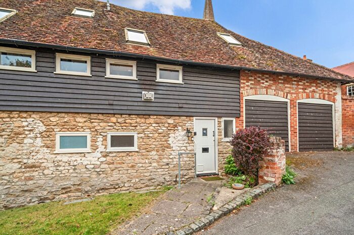 3 Bedroom Town House For Sale In East St. Helen Street, Abingdon, OX14