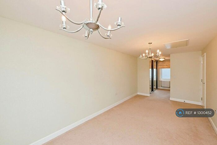 3 Bedroom Semi-Detached House To Rent In Bowhill Way, Harlow, CM20